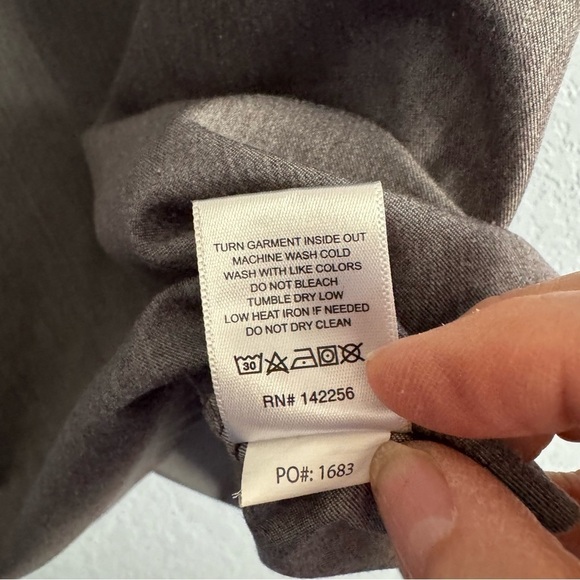 Figs Men’s One Pocket Short Sleeve Scrub Top - Picture 5 of 8